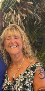 lady smiling red light therapy feedback 05082025 customer testimonial before after review red 660 nir 850 light therapy half body vest 5 star review